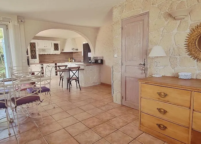 Vila Anthea Saint-Raphaël