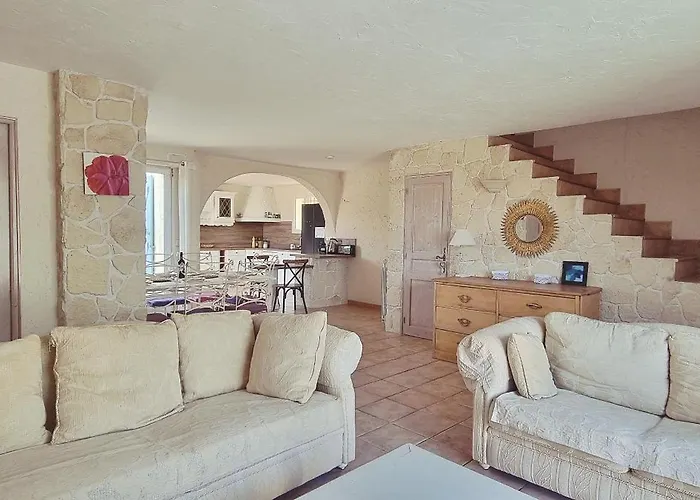 Vila Anthea Saint-Raphaël